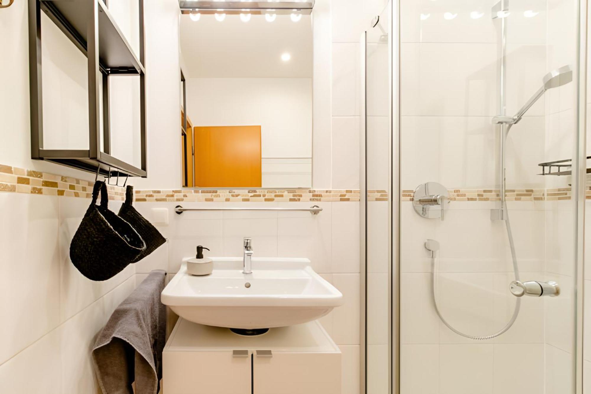 Komfortables Doppelzimmer In Kehl Goldscheuer - 1A Guesthouse Dış mekan fotoğraf